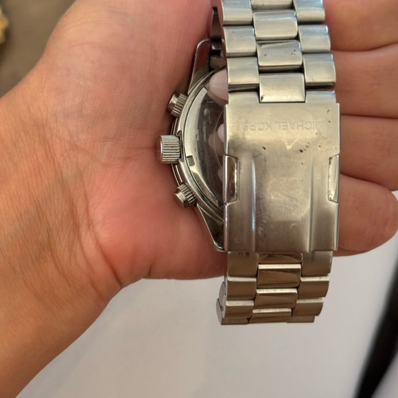 Michael Kors Watch - Picture 2 of 4